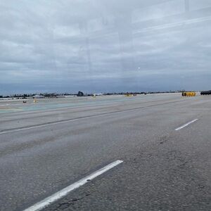 Tarmac does anyone buy on this site anymore or do they just “like” and “follow”?